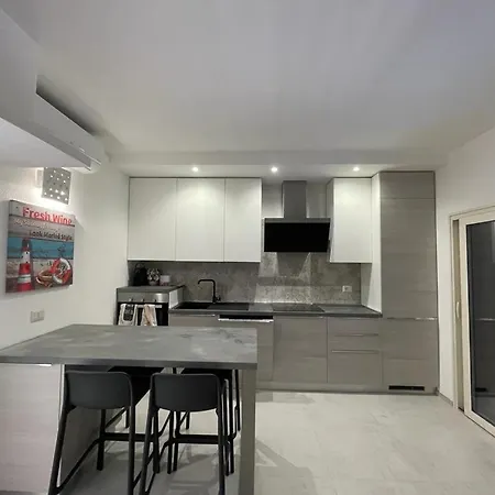 Gegi Apartment *